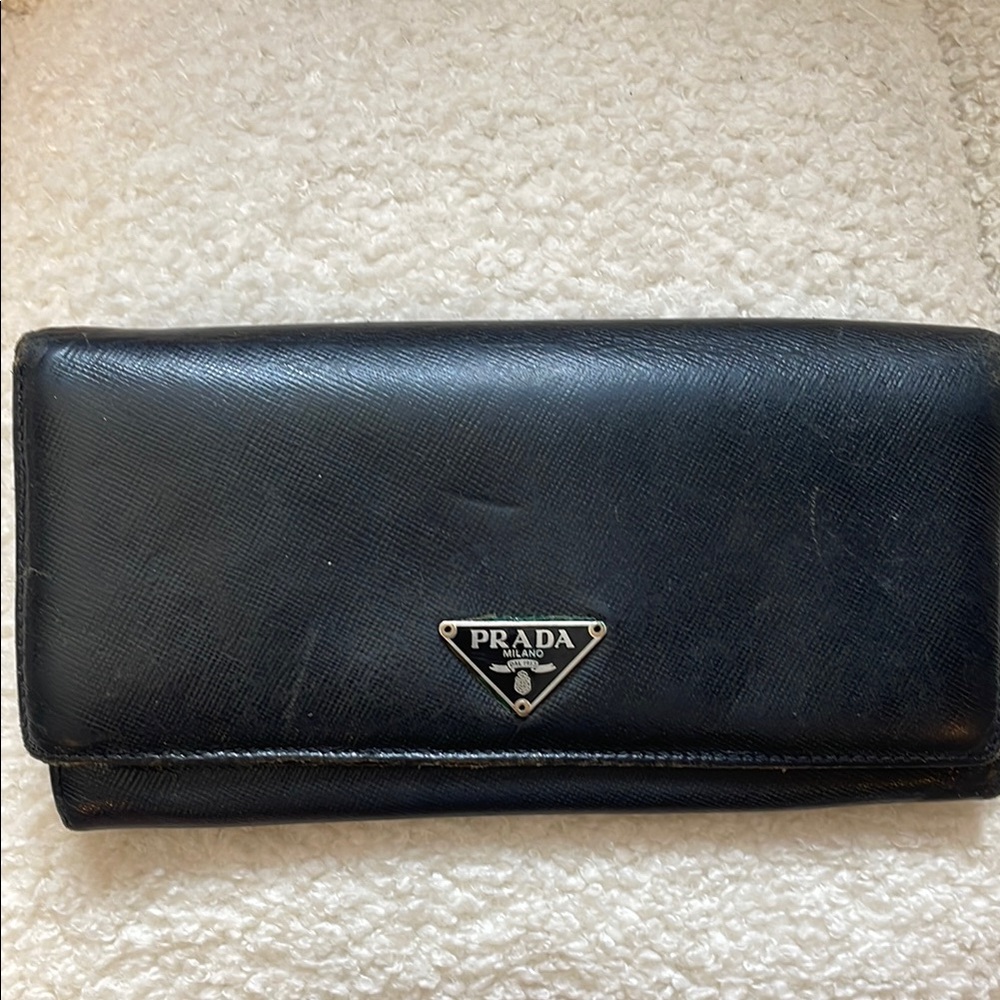100% Auth Prada Black Leather Wallet with Iconic Logo